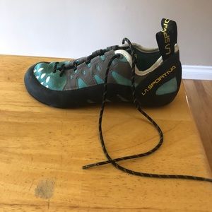 Climbing shoes